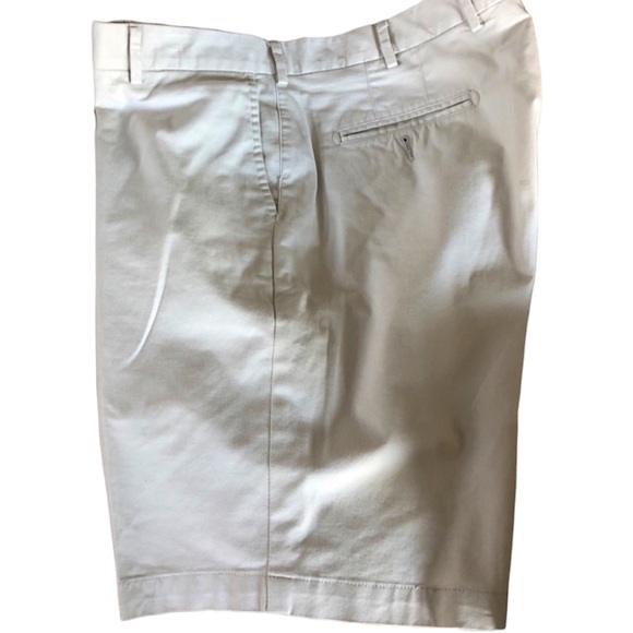 2 Pair of Peter Millar Pilot Twill Shorts in Stone & Khaki. Classic Fit. Size 38 - Picture 8 of 11